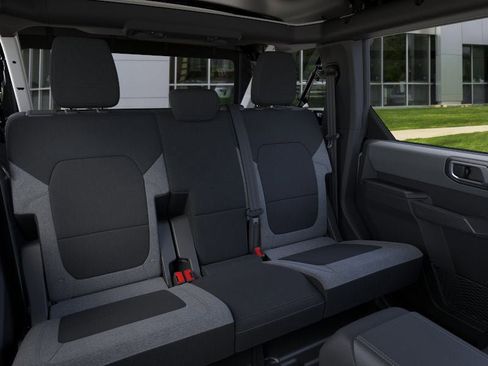 New 2025 Ford Bronco 4-Door w/ Sasquatch Package image 11