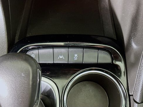 Used 2024 Buick Encore GX Preferred image 25