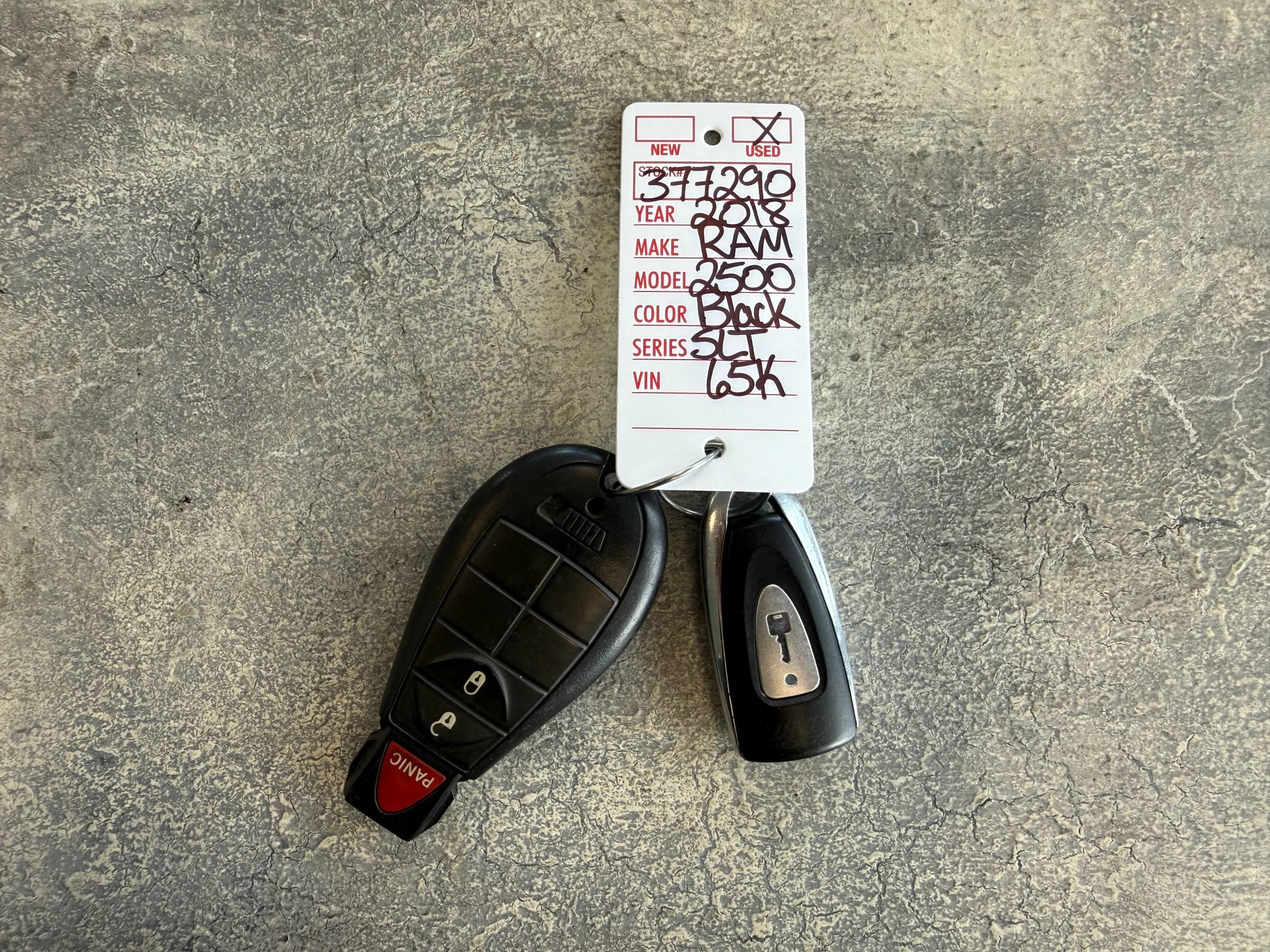 Used 2018 RAM 2500 SLT AWD/4WD image 35