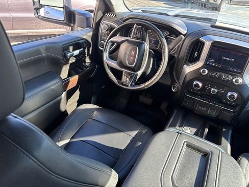 Used 2022 GMC Sierra 2500 SLT w/ SLT Premium Package image 19