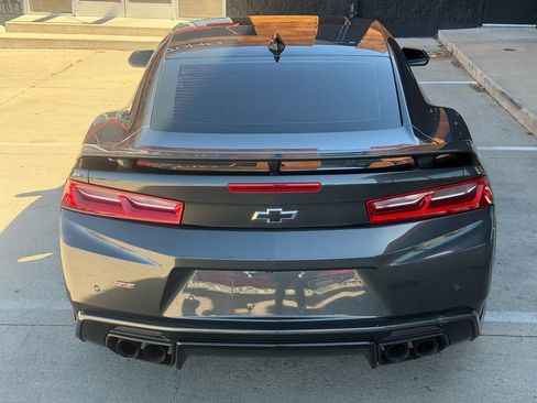 Used 2018 Chevrolet Camaro SS w/ LPO, Ground Effects Package RWD image 15