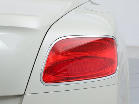 Used 2016 Bentley Continental GT AWD/4WD image 21