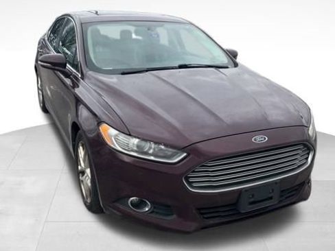 Used 2013 Ford Fusion SE image 3