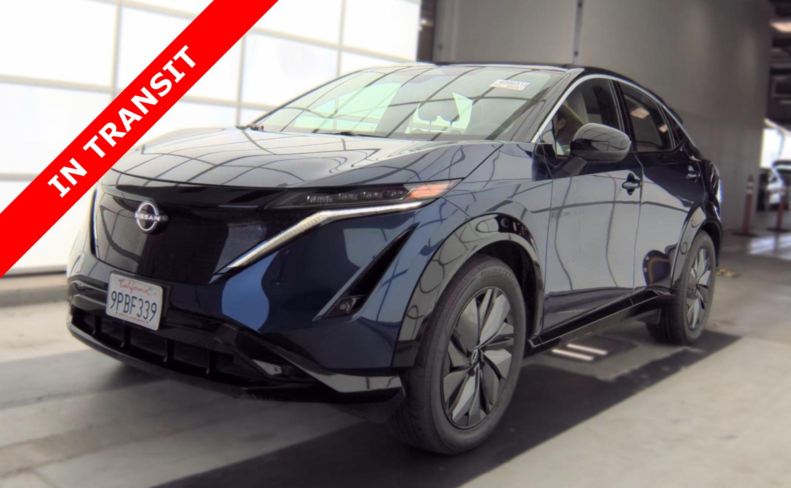Used 2024 Nissan Ariya FWD image 1