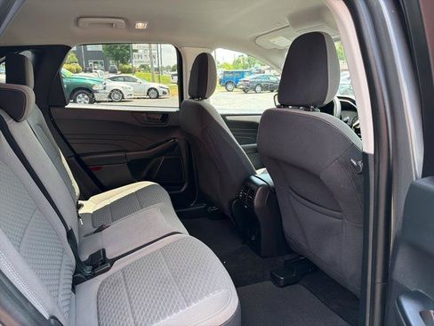 Used 2022 Ford Escape SE FWD image 6
