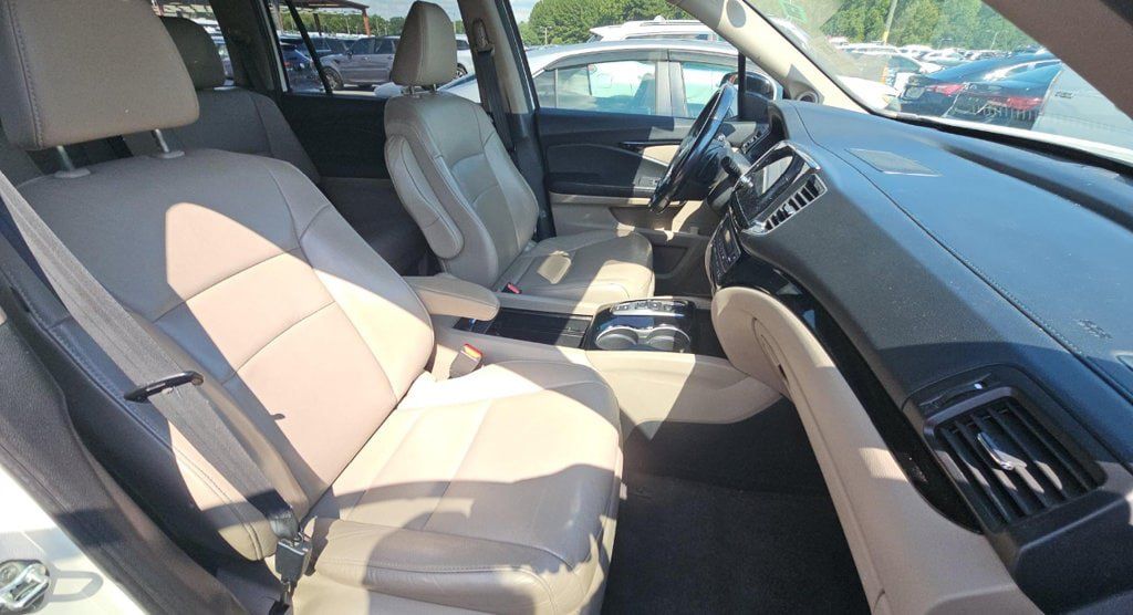 Used 2019 Honda Pilot Touring image 7