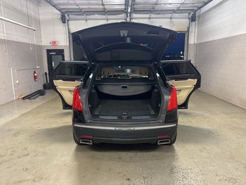 Used 2017 Cadillac XT5 Premium Luxury AWD/4WD image 13