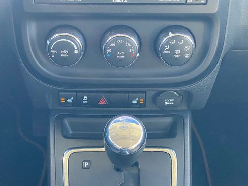Used 2011 Jeep Compass Limited w/ Sun/Sound Group FWD image 24