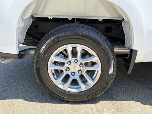 Used 2026 Chevrolet Silverado 1500 LT RWD image 17