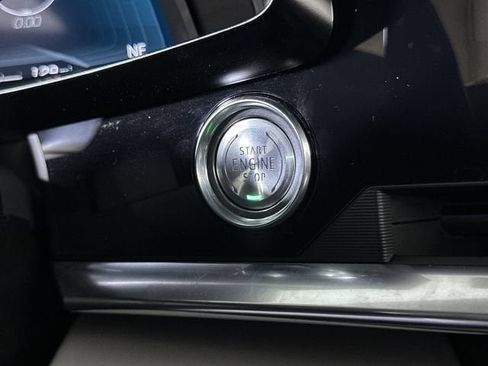 Used 2023 Chevrolet Corvette Z06 RWD image 17