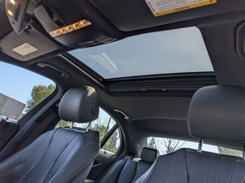Used 2022 Mercedes-Benz E 350 Sedan image 16
