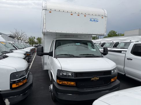 New 2026 Chevrolet Express 4500 w/ Power Convenience Package RWD image 3