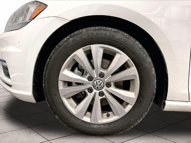 Used 2021 Volkswagen Golf 4-Door FWD image 8
