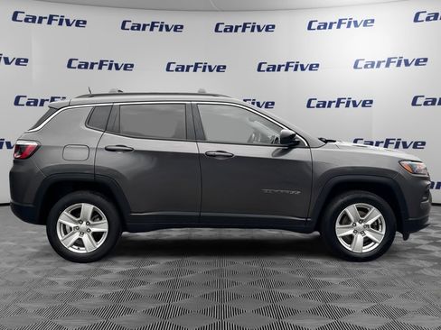 Used 2022 Jeep Compass Latitude AWD/4WD image 7