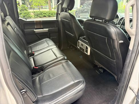 Used 2019 Ford F150 Lariat RWD image 13