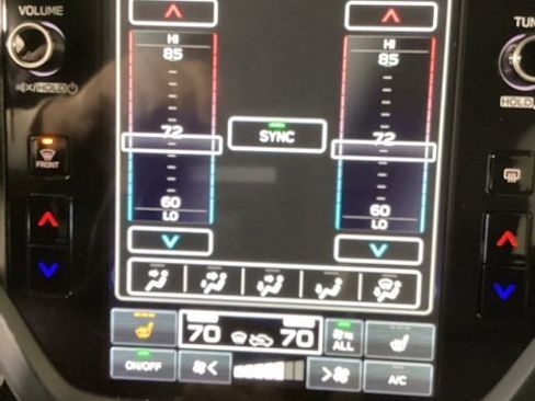 Used 2025 Subaru Forester Premium image 22