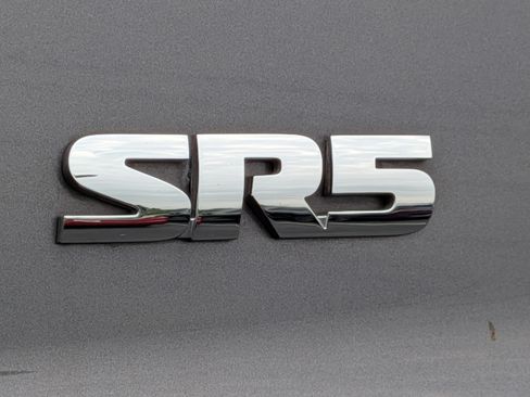 Used 2018 Toyota Tundra SR5 w/ TRD Off Road Package AWD/4WD image 12
