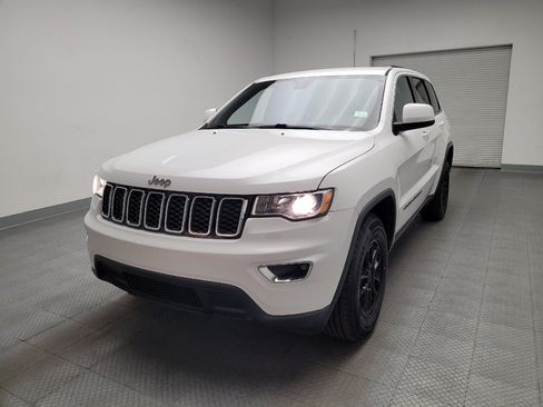 Used 2018 Jeep Grand Cherokee Laredo RWD image 15
