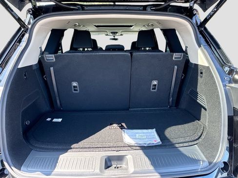 Used 2027 INFINITI QX60 Pure w/ Cargo Package FWD image 28