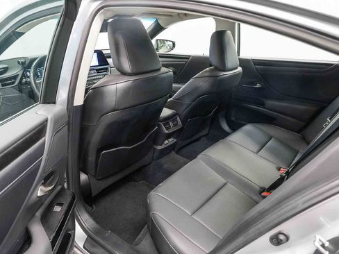Used 2023 Lexus ES 350 w/ Premium Package FWD image 19