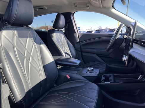 Used 2021 Ford Mustang Mach-E Select image 26