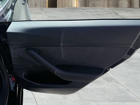 Used 2021 Tesla Model 3 Standard Range Plus RWD image 31