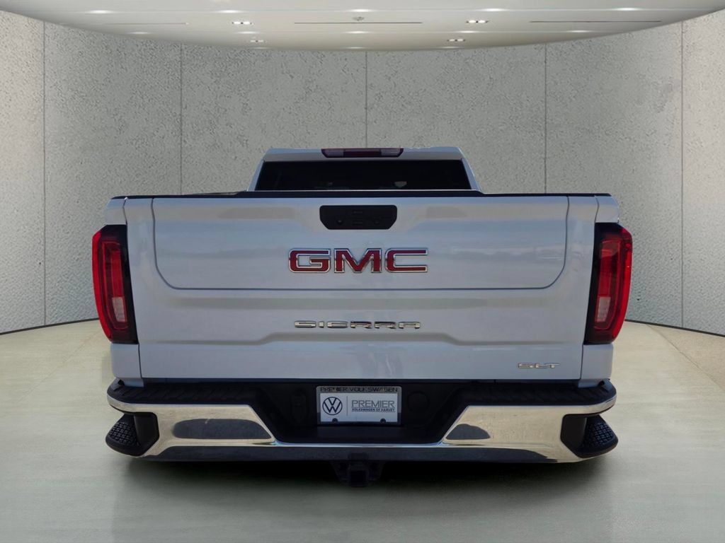 Used 2025 GMC Sierra 1500 SLT AWD/4WD image 4