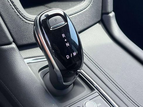 Used 2024 Cadillac XT6 Luxury image 27