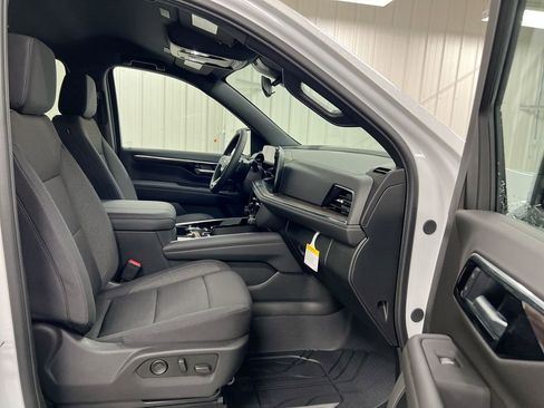New 2026 Chevrolet Suburban LS AWD/4WD image 22