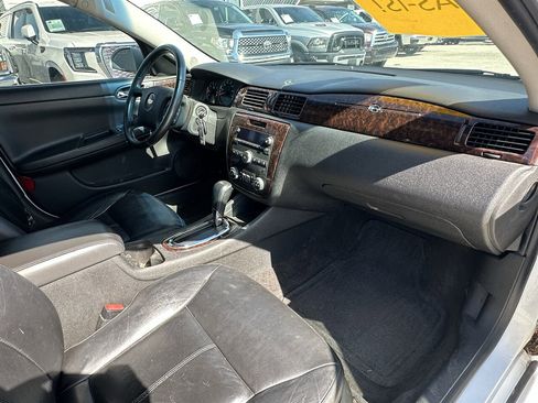Used 2012 Chevrolet Impala LTZ image 8