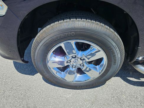 Used 2016 RAM 1500 Express AWD/4WD image 10