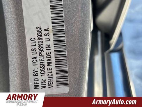 Used 2025 RAM 1500 Laramie image 41