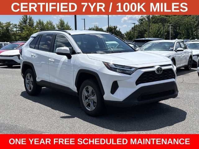 Used 2025 Toyota RAV4 LE AWD/4WD image 1