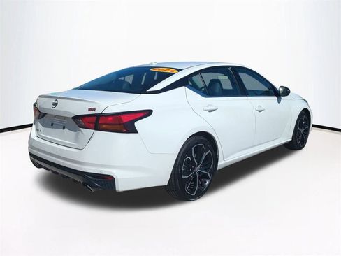 Used 2024 Nissan Altima 2.5 SR image 5