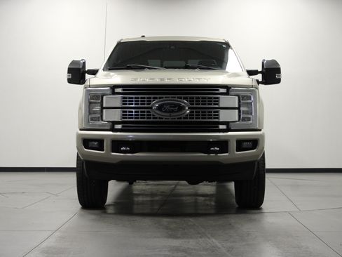 Used 2017 Ford F250 Platinum w/ Platinum Ultimate Package AWD/4WD image 9