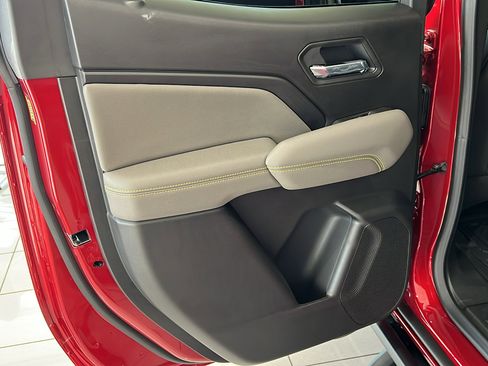 New 2026 Chevrolet Colorado ZR2 w/ Technology Package image 11