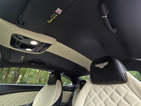 Used 2016 Bentley Continental GT V8 S image 16