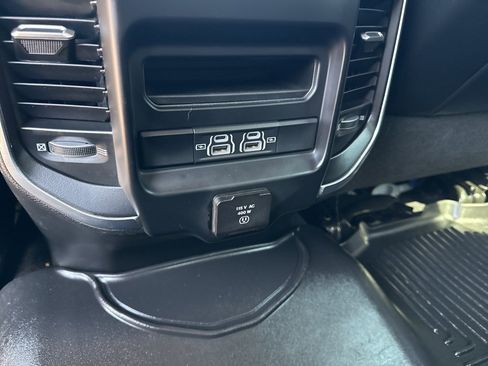 Used 2022 RAM 2500 Laramie image 46