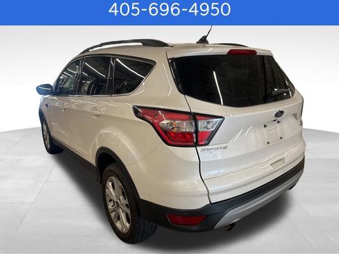Used 2018 Ford Escape SEL w/ Ford Safe & Smart Package FWD image 4