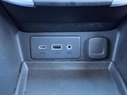 Certified 2023 GMC Terrain SLE w/ Driver Convenience Package image 9