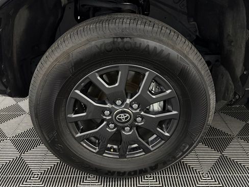 Used 2025 Toyota 4Runner SR5 image 12