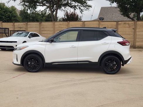Used 2023 Nissan Kicks SR FWD image 12