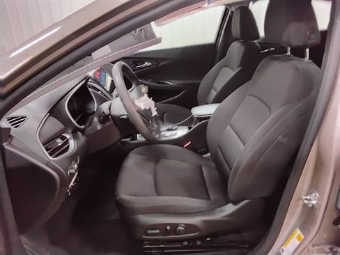 Used 2023 Chevrolet Malibu LT FWD image 10