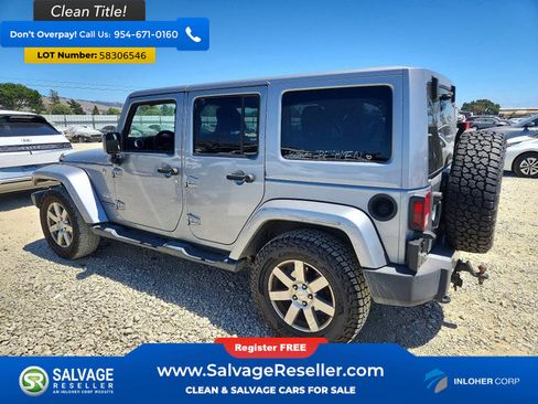 Used 2015 Jeep Wrangler Unlimited Sahara w/ Connectivity Group AWD/4WD image 3