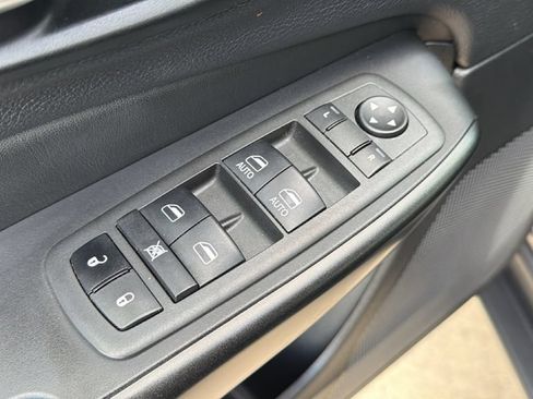 Used 2022 Jeep Cherokee Trailhawk w/ Sun, Sound & Nav Group AWD/4WD image 12