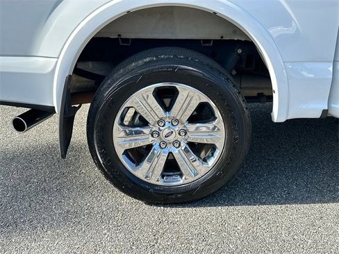 Certified 2019 Ford F150 Lariat image 17