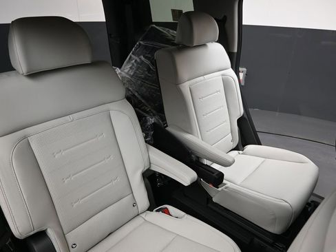 New 2026 Hyundai Santa Fe Limited AWD/4WD image 16
