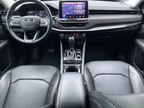 Used 2022 Jeep Compass Trailhawk w/ Trailhawk Elite Group AWD/4WD image 13