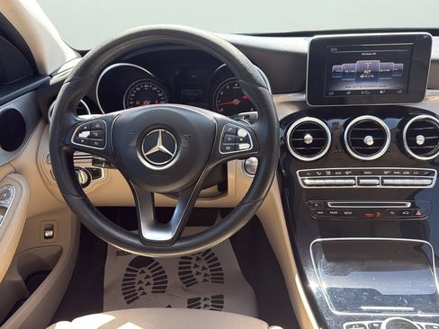 Used 2017 Mercedes-Benz C 300 Sedan image 9