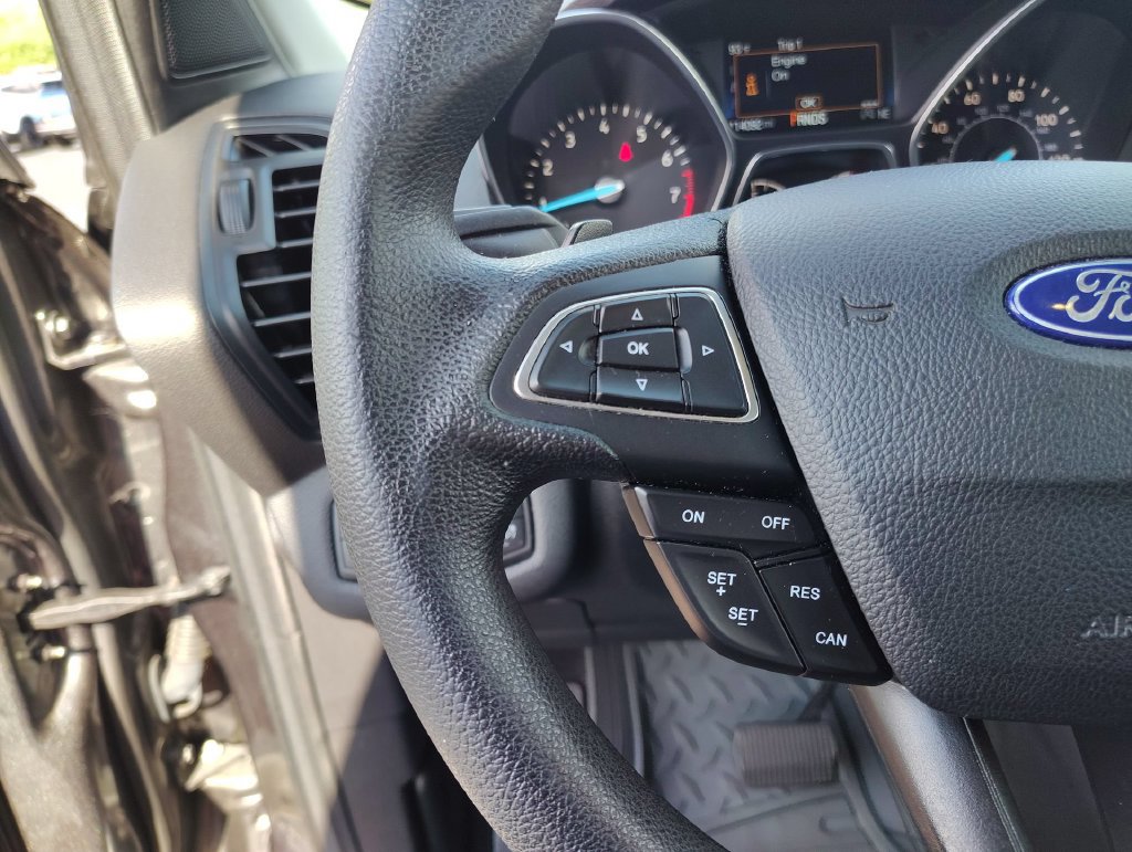 Used 2017 Ford Escape SE AWD/4WD image 16